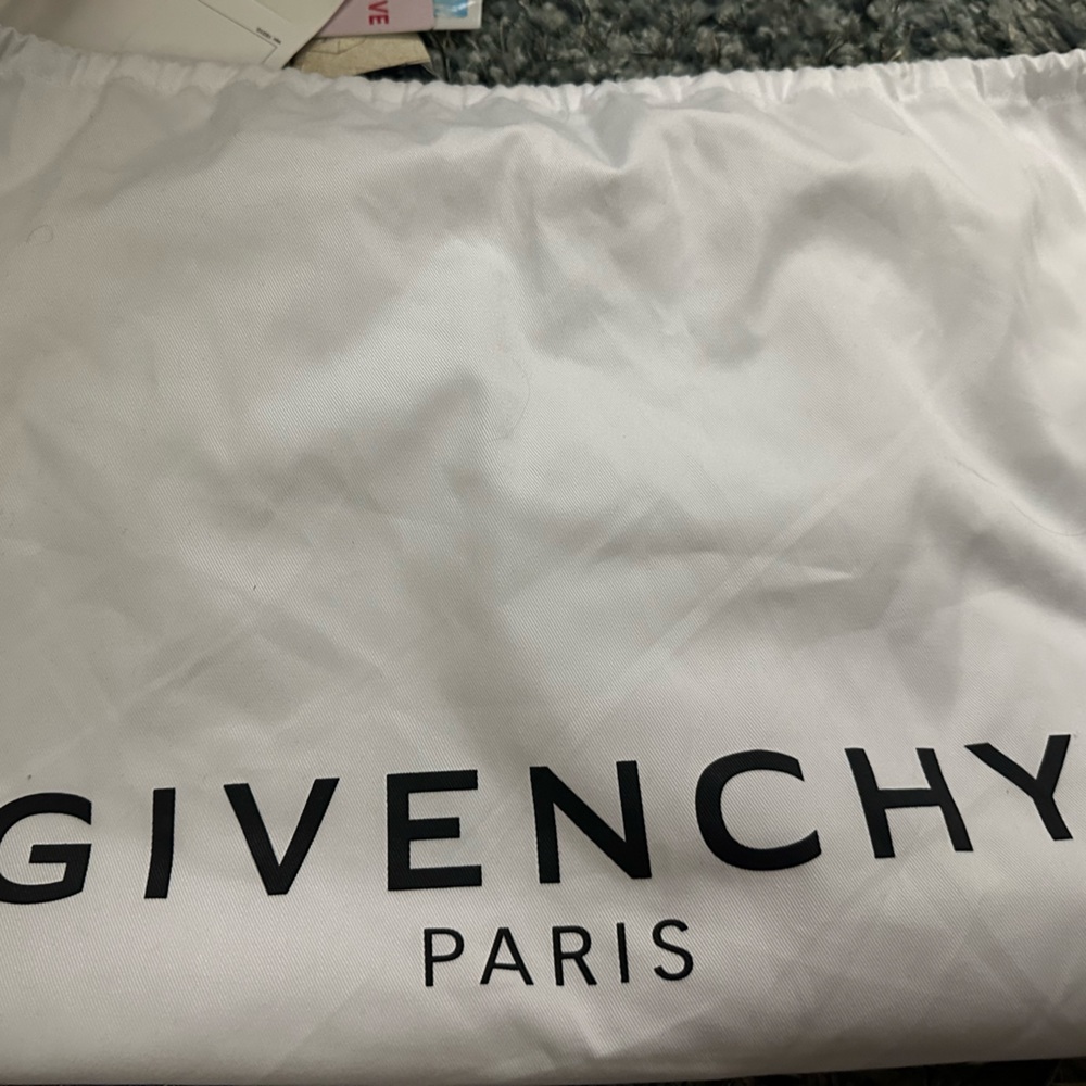 Givenchy Gv Shopper - Med Bag - image 6